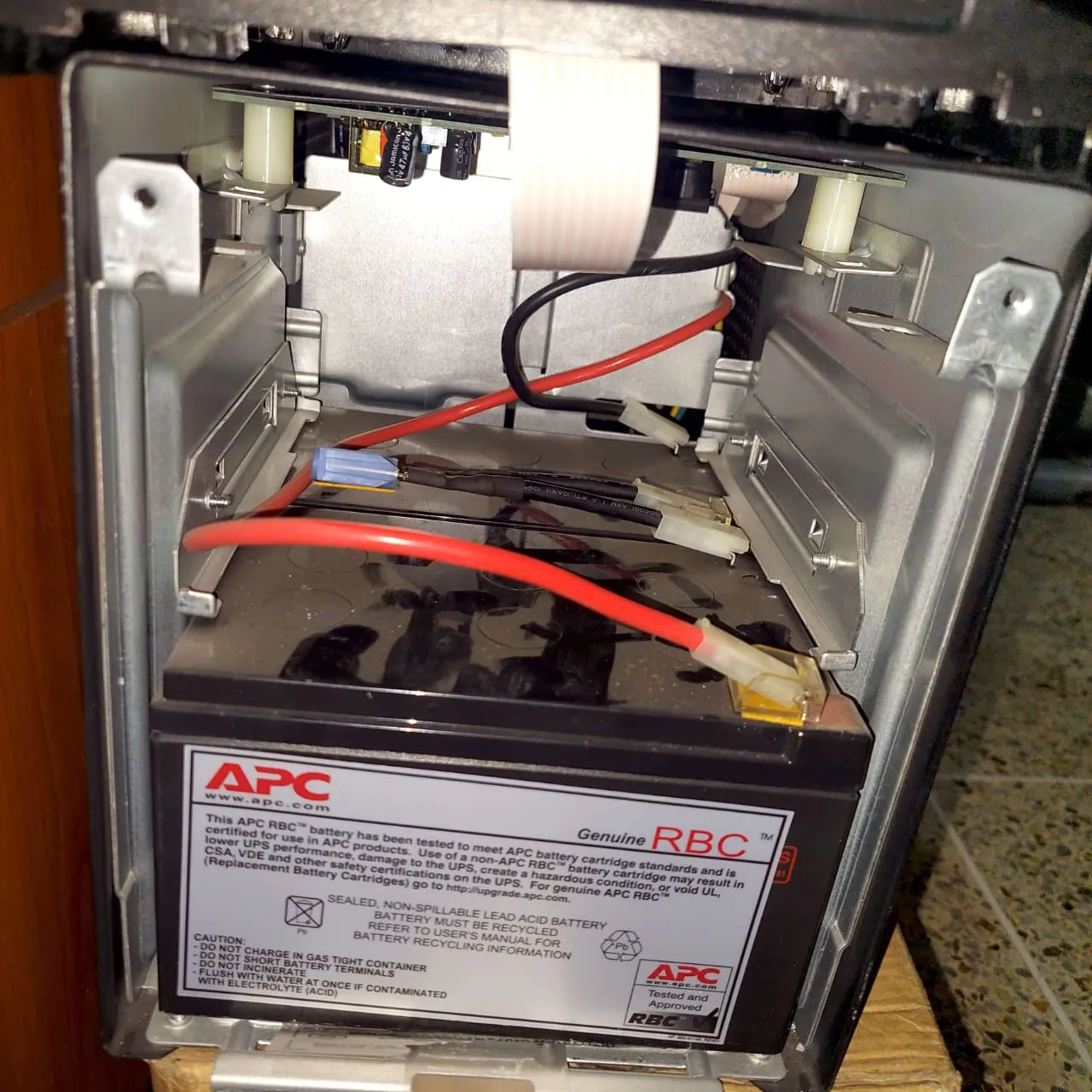 Calibración y cambio de batería UPS APC